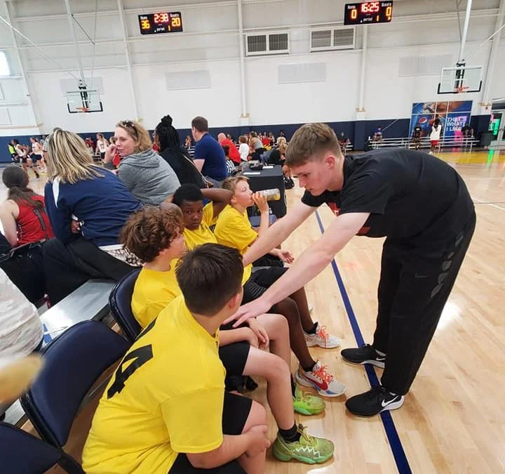 VOLUNTEER: 2025 Head Boys MS Basketball Coach/Administrative Intern